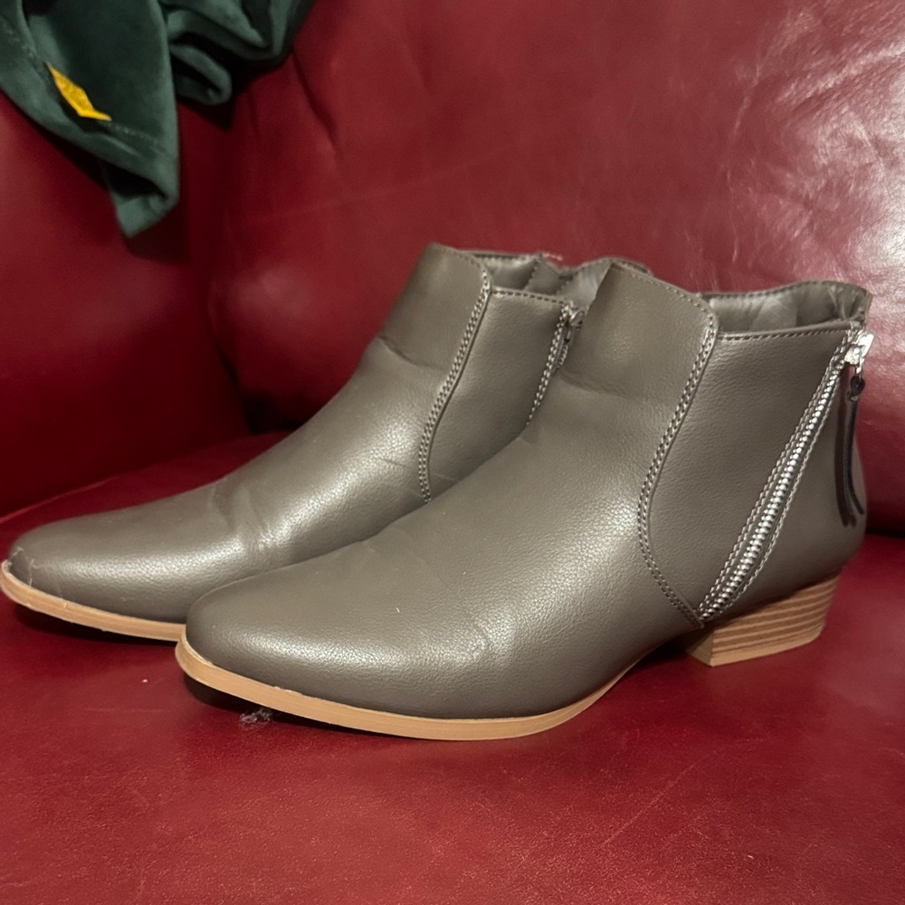 Croft & Barrow Gray Ankle Booties with Zipper
